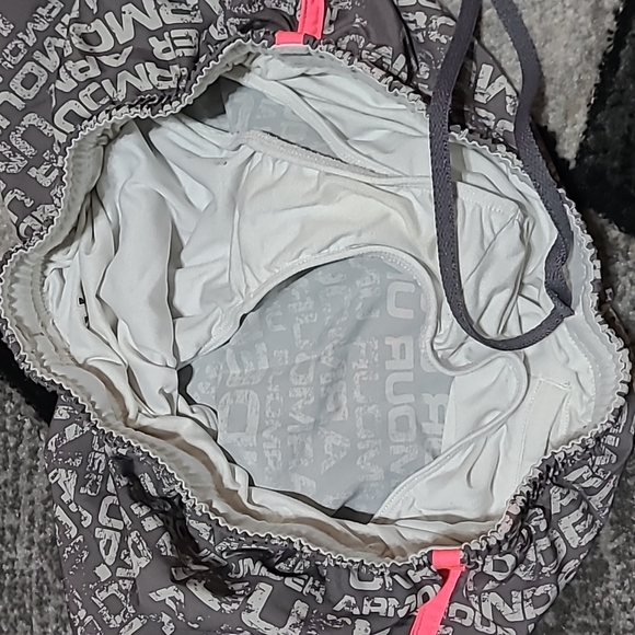 UNDER ARMOUR HEATGEAR Mesh Lined Logo Pink Athletic Shorts PRICE FIRM - Picture 6 of 10